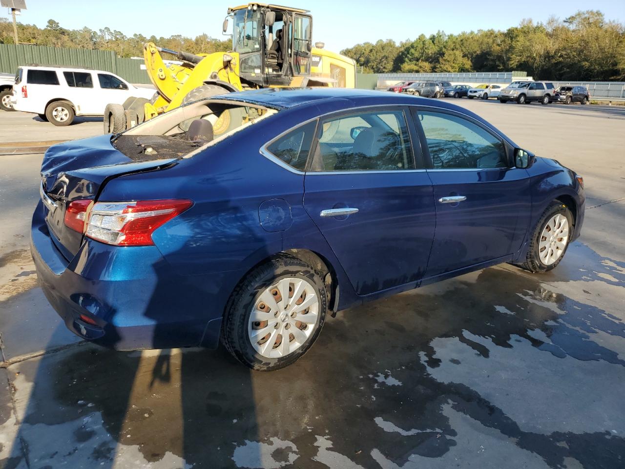 2017 Nissan Sentra VIN 3N1AB7AP7HY351897 Copart auction photo, rear end damage thumbnail 3