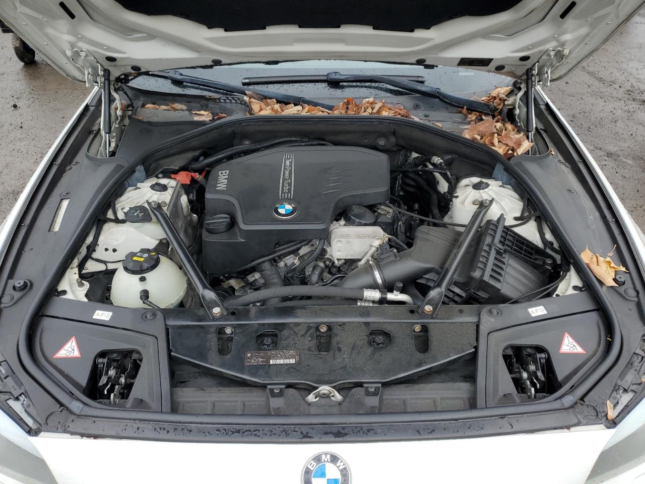 2013 BMW 5er VIN WBAXH5C58DD109765 Copart auction photo, minor dent/scratches damage thumbnail 11