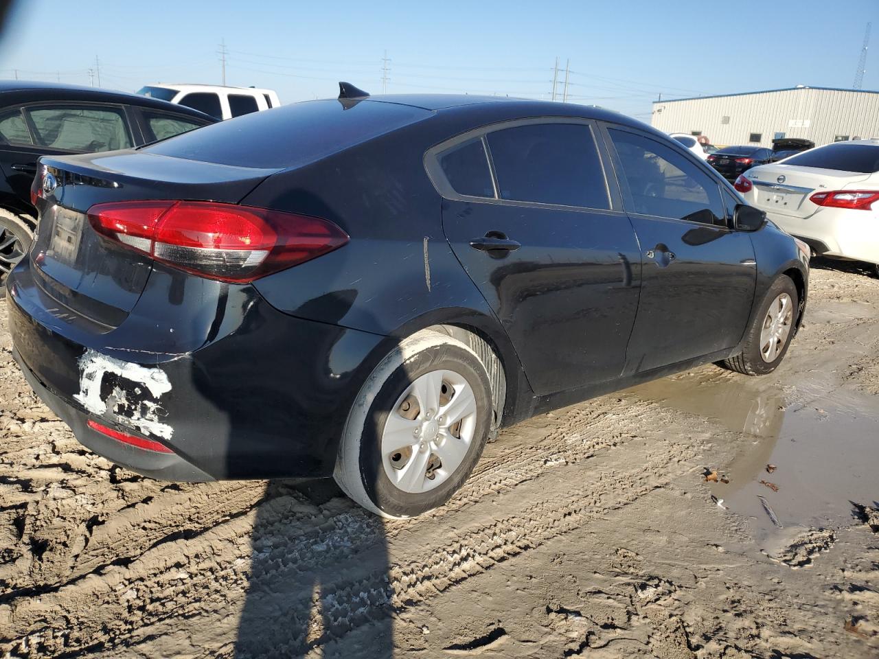 2018 KIA Forte VIN 3KPFK4A71JE268944 Copart auction photo, mechanical / minor dent/scratches damage thumbnail 3