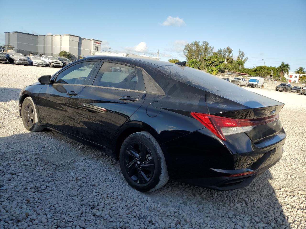 2022 Hyundai Elantra VIN 5NPLM4AG8NH067086 Copart auction photo, normal wear damage thumbnail 2