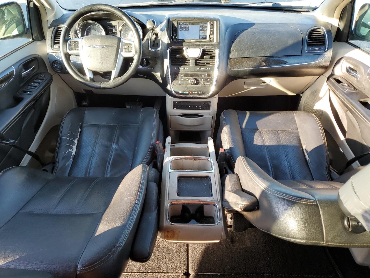 2012 Chrysler Town & Country VIN 2C4RC1CG5CR125129 Copart auction photo, front end / hail damage thumbnail 8