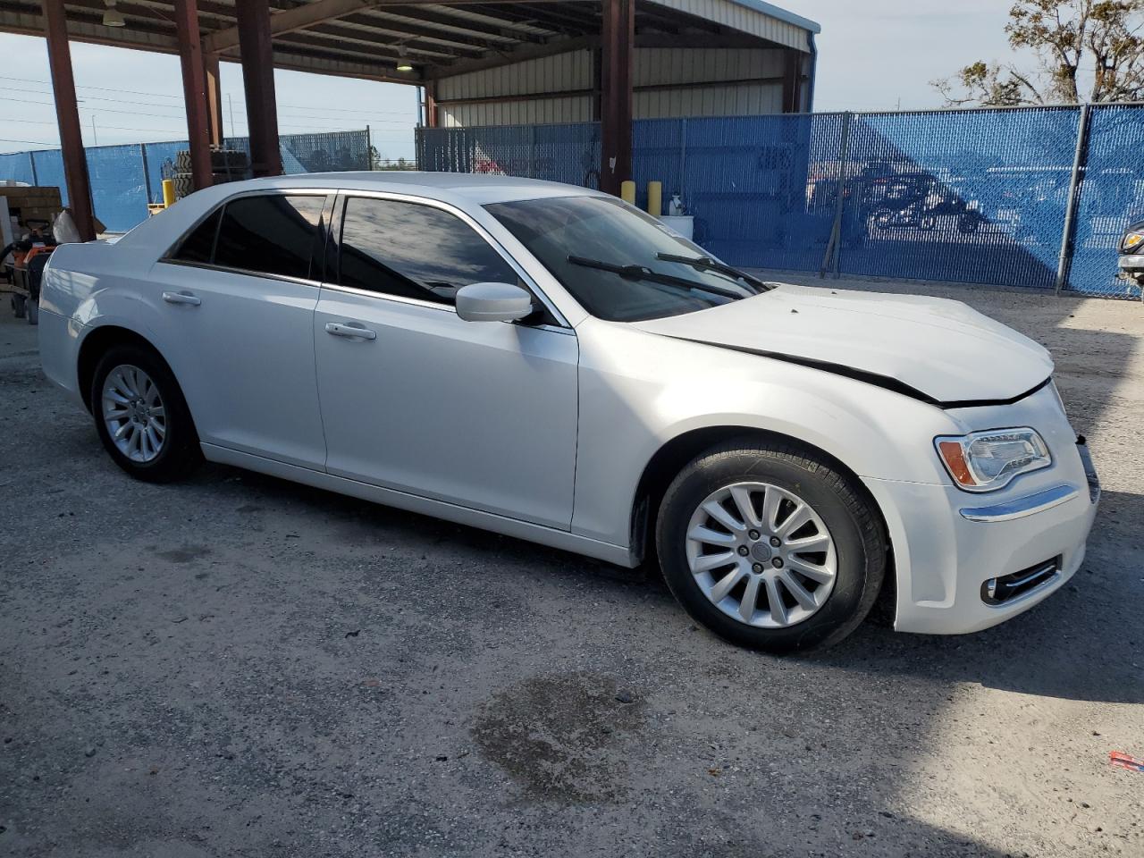 2013 Chrysler 300 VIN 2C3CCAAG8DH716009 Copart auction photo, front end damage thumbnail 4