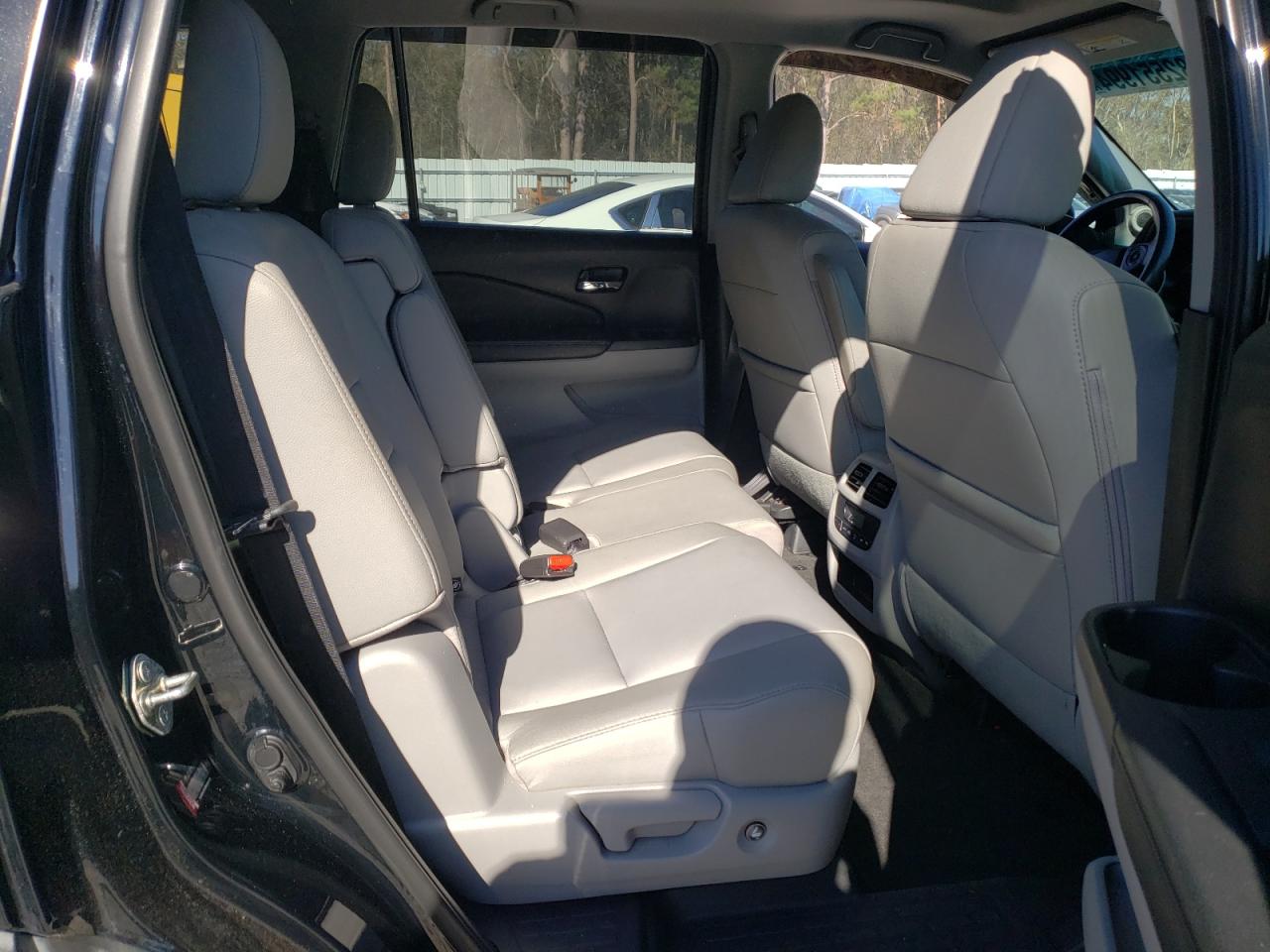 2017 Honda Pilot VIN 5FNYF5H53HB023865 Copart auction photo, side damage thumbnail 10