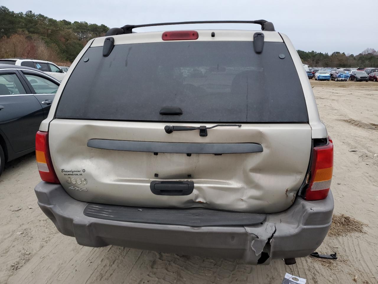 2003 Jeep Grand Cherokee VIN 1J4GW48S13C531411 Copart auction photo, all over damage thumbnail 6