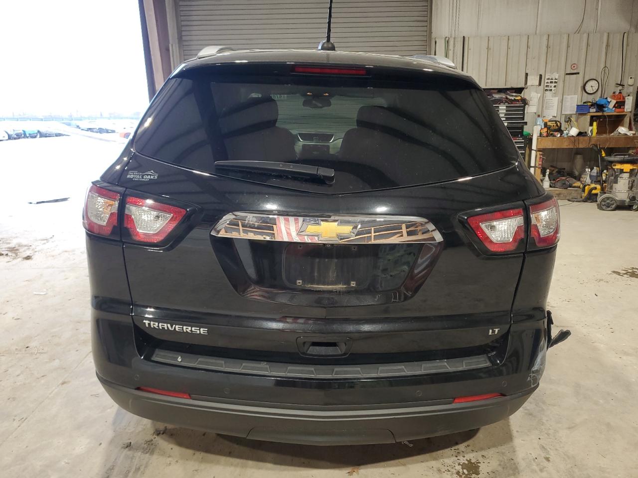 2017 Chevrolet Traverse VIN 1GNKRHKDXHJ138980 Copart auction photo, rear end damage thumbnail 6