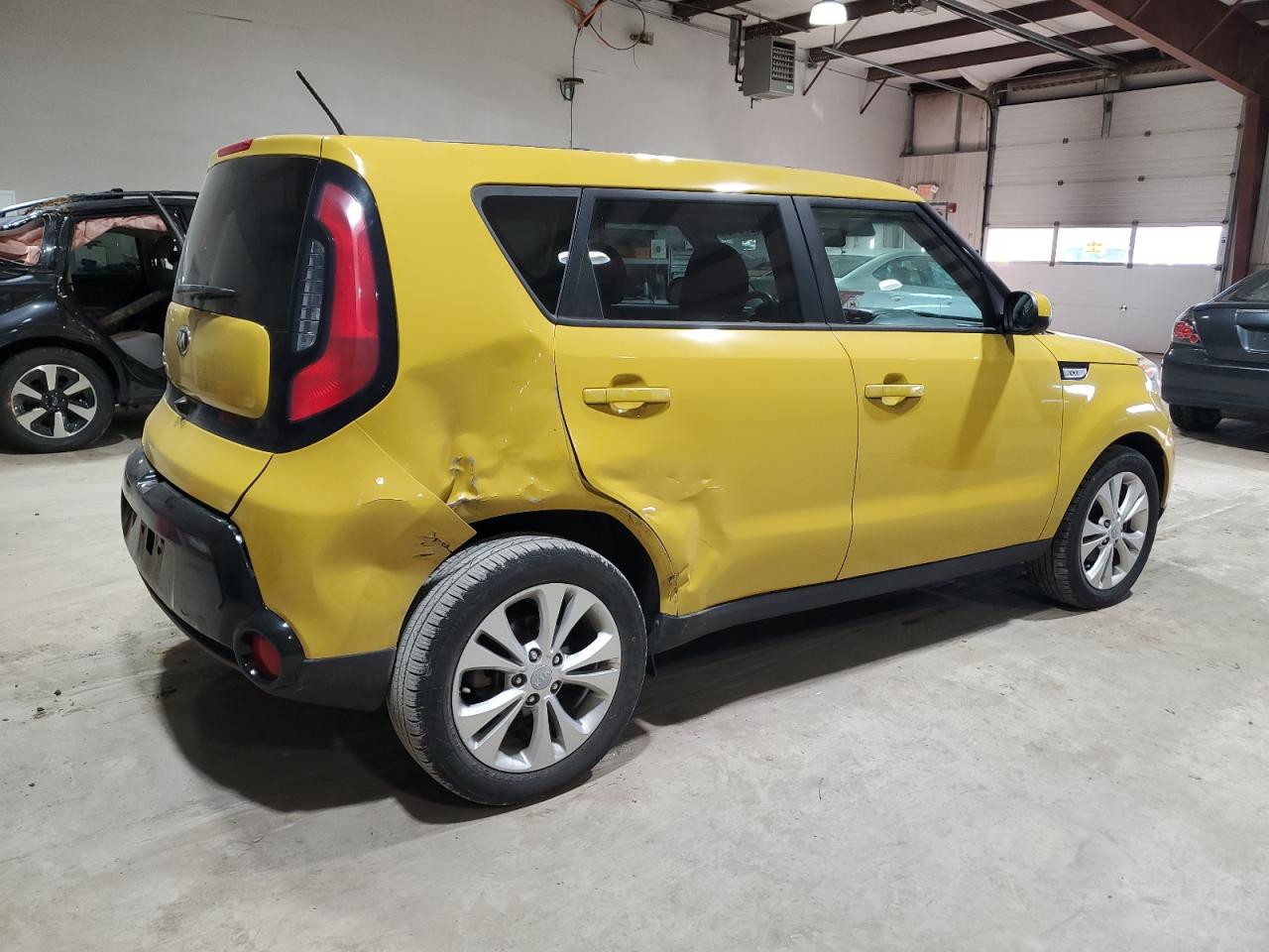 2016 KIA Soul VIN KNDJP3A54G7237524 Copart auction photo, rear end damage thumbnail 3