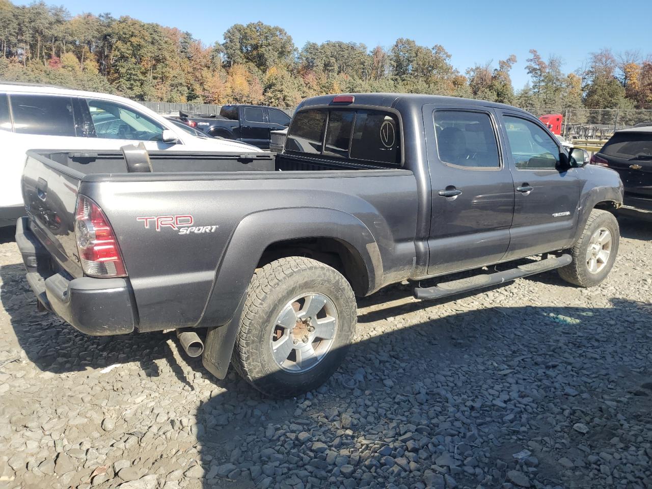 2013 Toyota Tacoma VIN 3TMMU4FN1DM061392 Copart auction photo, front end damage thumbnail 3