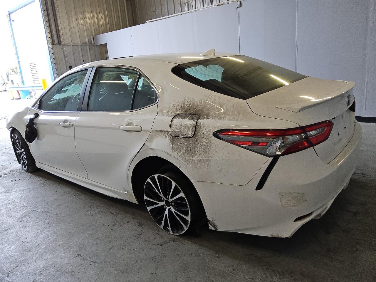 2019 Toyota Camry VIN 4T1B11HK5KU221229 Copart auction photo, front end / top/roof damage thumbnail 2