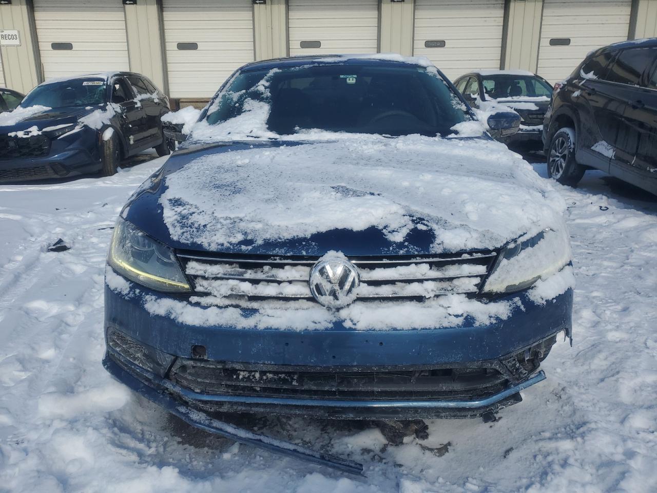 2017 Volkswagen Jetta VIN 3VW2B7AJ9HM345634 Copart auction photo, front end / rear end damage thumbnail 5