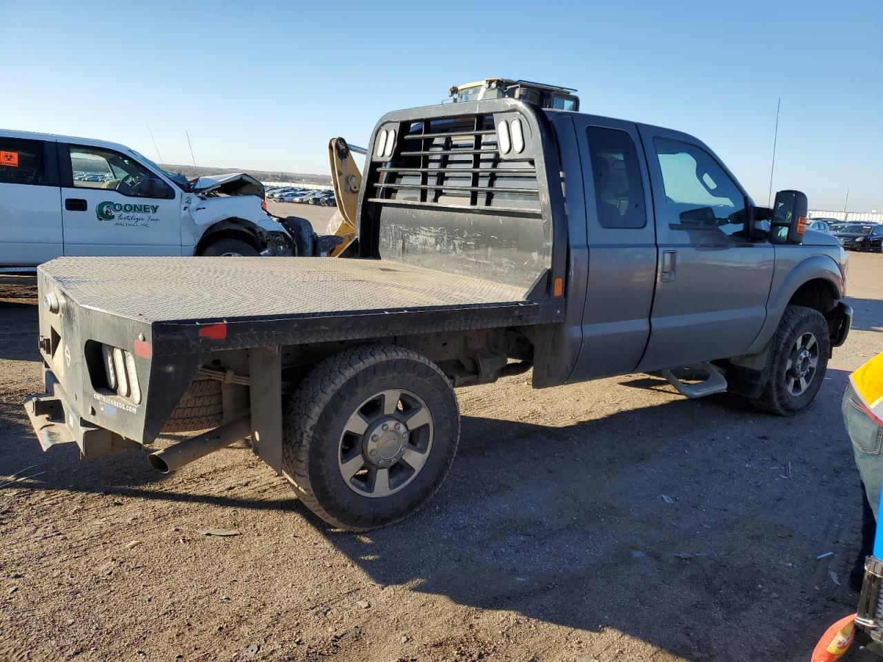 2013 Ford F250 VIN 1FT7X2B6XDEA98132 Copart auction photo, front end / side damage thumbnail 3