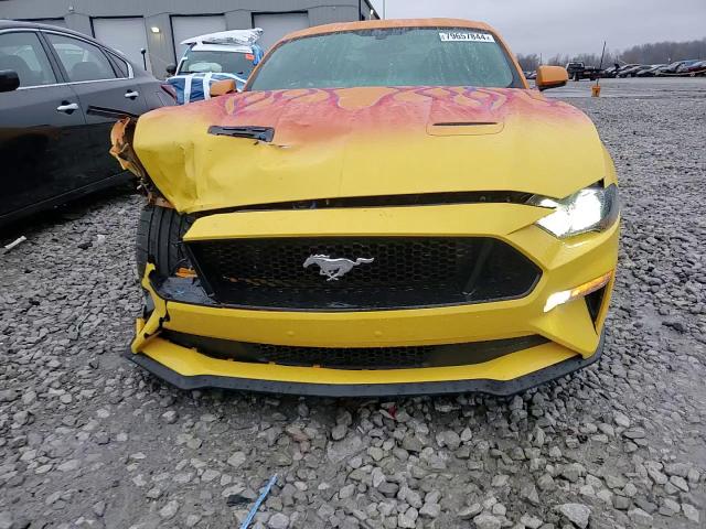 2018 Ford Mustang VIN 1FA6P8CF3J5119059 Copart auction photo, side / front end damage thumbnail 13