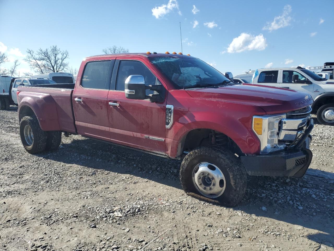 2017 Ford F350 VIN 1FT8W3DT6HEF33315 Copart auction photo, front end / top/roof damage thumbnail 4