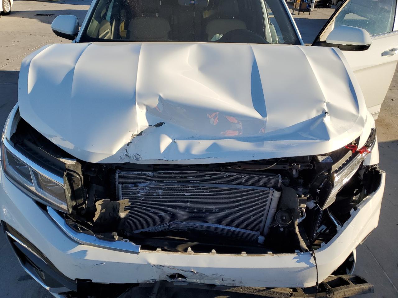 2021 Volkswagen Atlas VIN 1V2RE2CA8MC226055 Copart auction photo, front end damage thumbnail 13