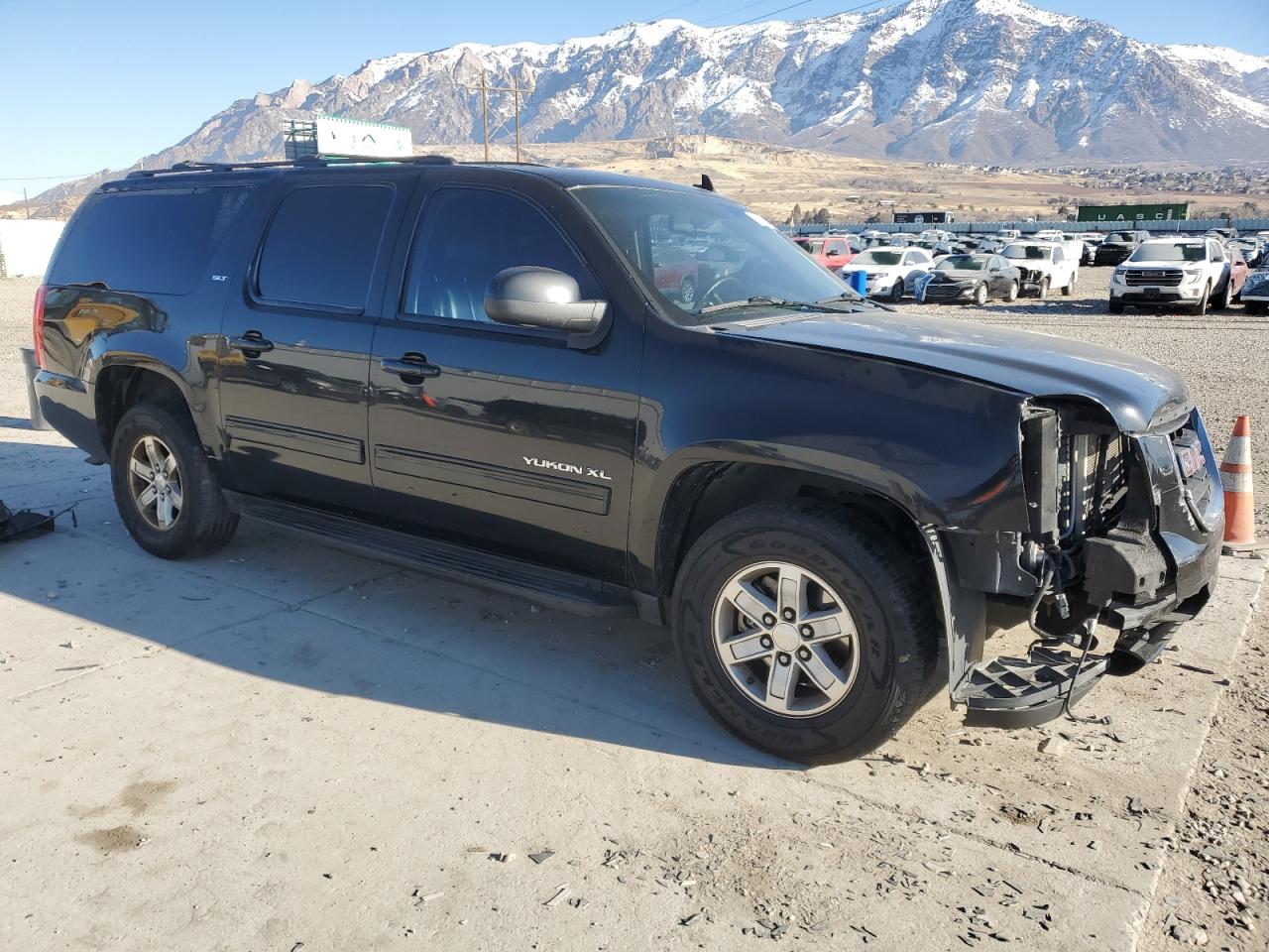 2012 GMC Yukon VIN 1GKS1LE06CR102438 Copart auction photo, front end / rear end damage thumbnail 4