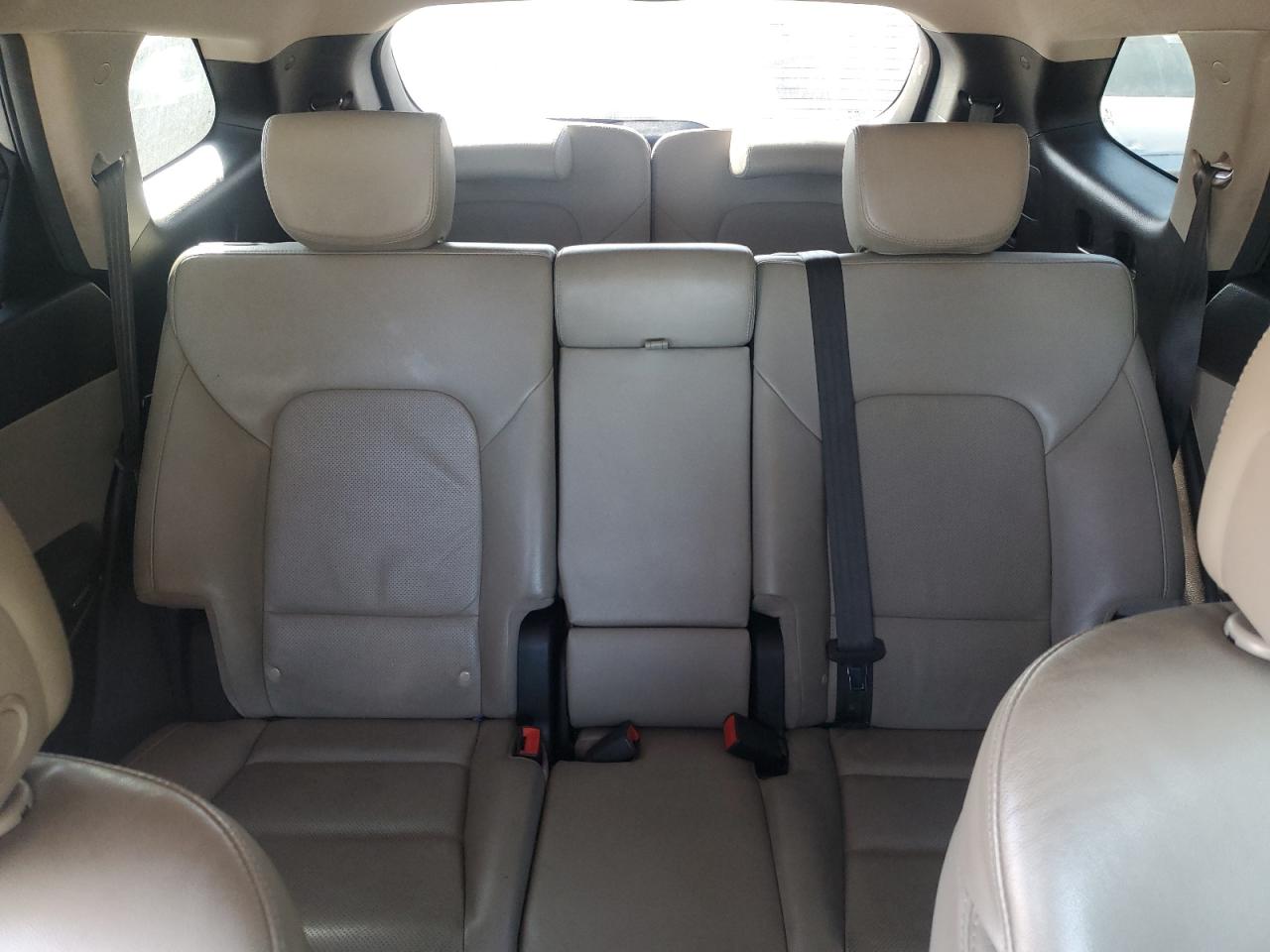 2017 Hyundai Santa Fe VIN KM8SNDHF4HU252120 Copart auction photo, normal wear damage thumbnail 10