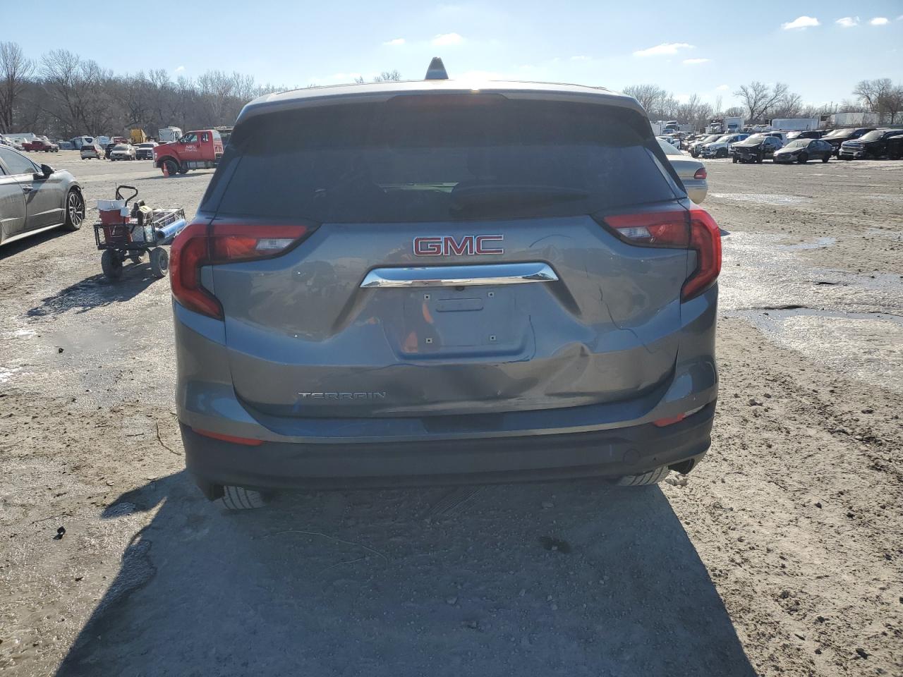 2019 GMC Terrain VIN 3GKALMEV8KL223632 Copart auction photo, rear end / minor dent/scratches damage thumbnail 6
