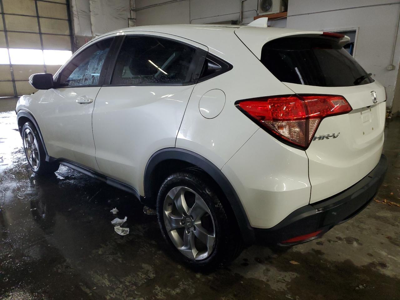 2017 Honda HR-V VIN 3CZRU6H58HM727212 Copart auction photo, front end damage thumbnail 2