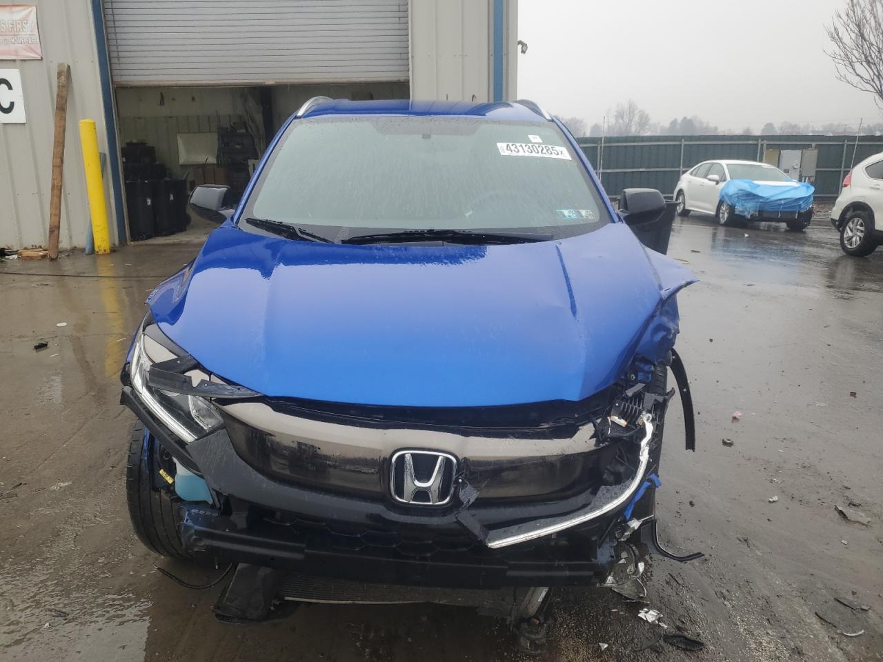 2021 Honda HR-V VIN 3CZRU6H18MM746236 Copart auction photo, front end / side damage thumbnail 5