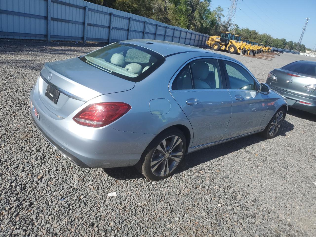 2015 Mercedes-Benz C-klasse VIN 55SWF4JBXFU056472 Copart auction photo, mechanical damage thumbnail 3