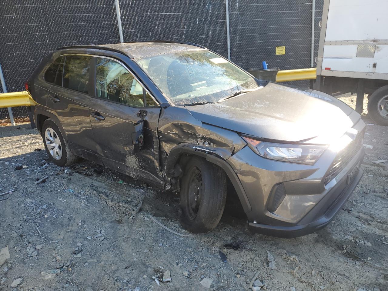 2021 Toyota RAV 4 VIN 2T3F1RFV8MC169152 Copart auction photo, front end / undercarriage damage thumbnail 4
