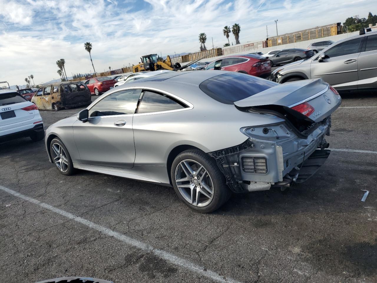 2015 Mercedes-Benz S-klasse VIN WDDXJ8FB7FA005773 Copart auction photo, rear end / minor dent/scratches damage thumbnail 2