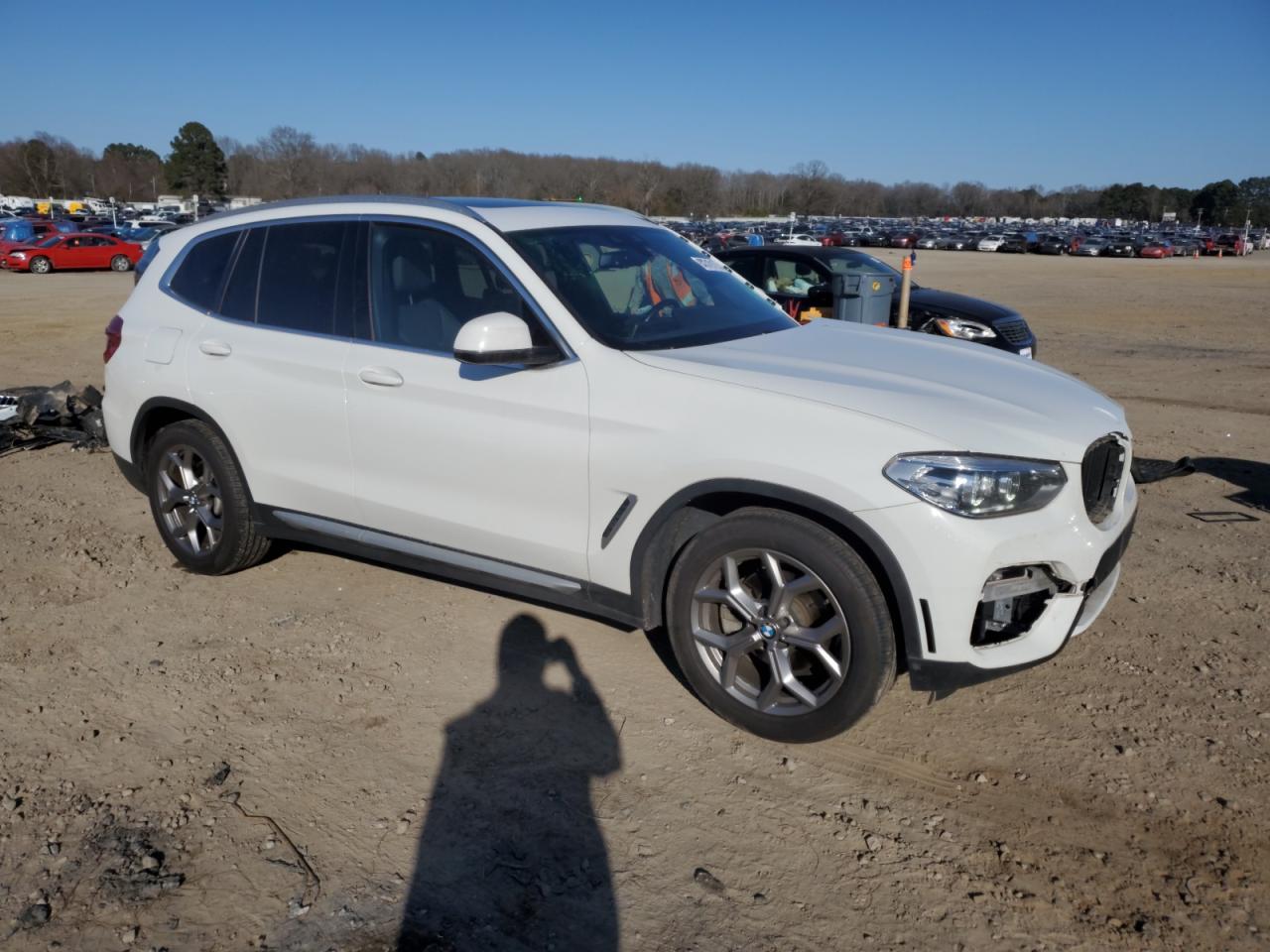 2021 BMW X3 VIN 5UXTY5C07M9F11299 Copart auction photo, front end / side damage thumbnail 4