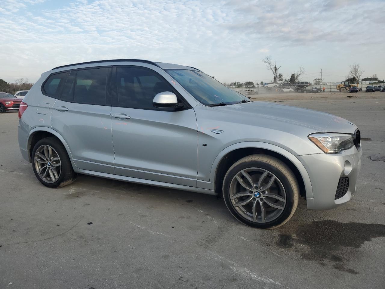 2017 BMW X3 VIN 5UXWZ7C35H0V88390 Copart auction photo, rear end / minor dent/scratches damage thumbnail 4