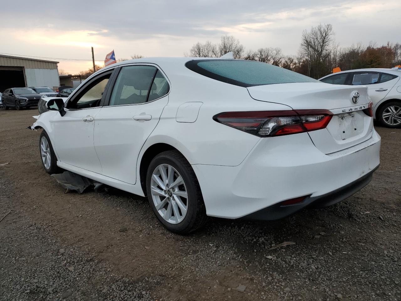 2021 Toyota Camry VIN 4T1C11AKXMU512763 Copart auction photo, front end damage thumbnail 2