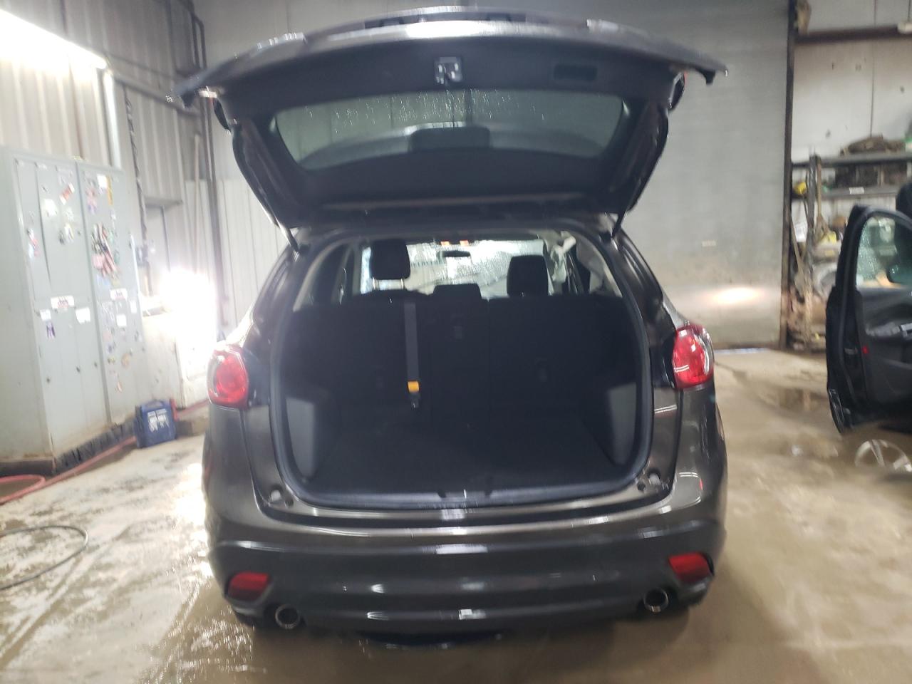 2016 Mazda CX-5 VIN JM3KE4CY7G0858375 Copart auction photo, all over damage thumbnail 6