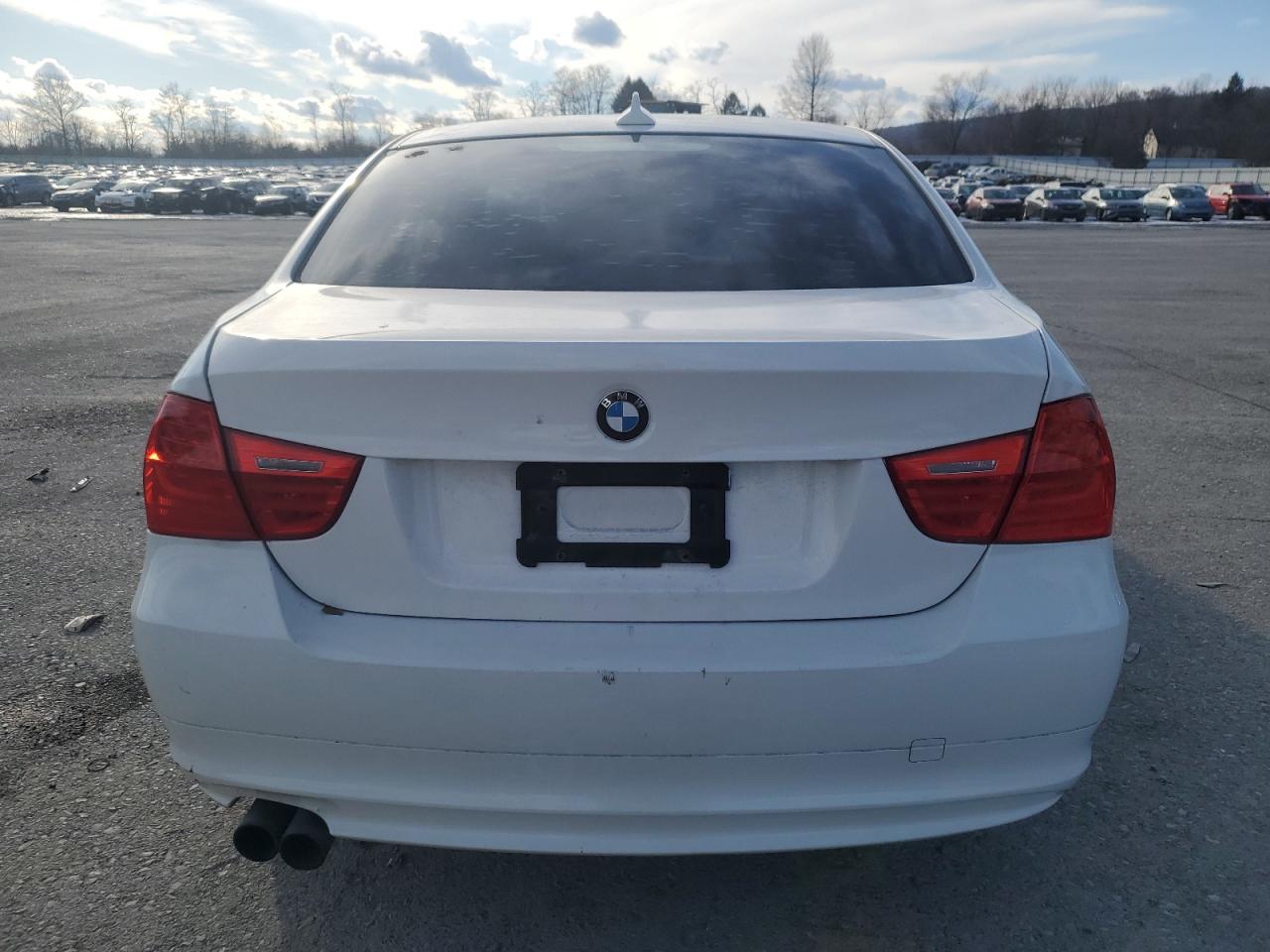2011 BMW 3er VIN WBAPK7C54BA816664 Copart auction photo, front end / mechanical damage thumbnail 6