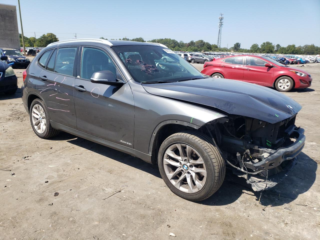 2015 BMW X1 VIN WBAVL1C52FVY34077 Copart auction photo, front end / minor dent/scratches damage thumbnail 4