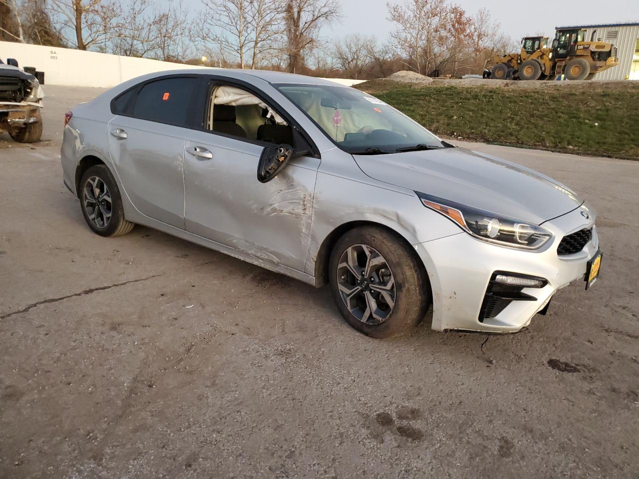 2020 KIA Forte VIN 3KPF24AD1LE233524 Copart auction photo, front end / side damage thumbnail 4
