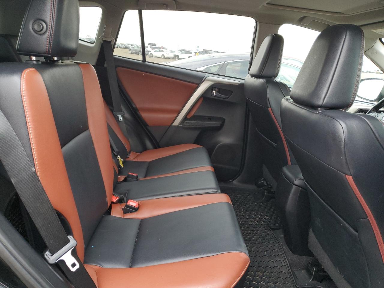 2014 Toyota RAV 4 VIN 2T3DFREV7EW136489 Copart auction photo, hail / minor dent/scratches damage thumbnail 11