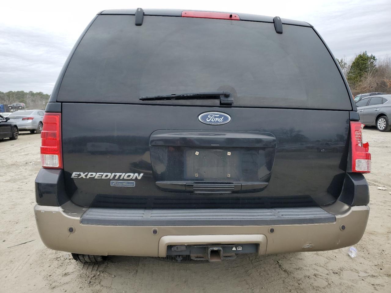 2004 Ford Expedition VIN 1FMFU18L94LB08961 Copart auction photo, side / front end damage thumbnail 6