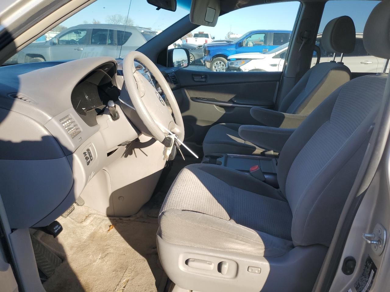 2006 Toyota Sienna VIN 5TDZA23C76S394124 Copart auction photo, side / minor dent/scratches damage thumbnail 7