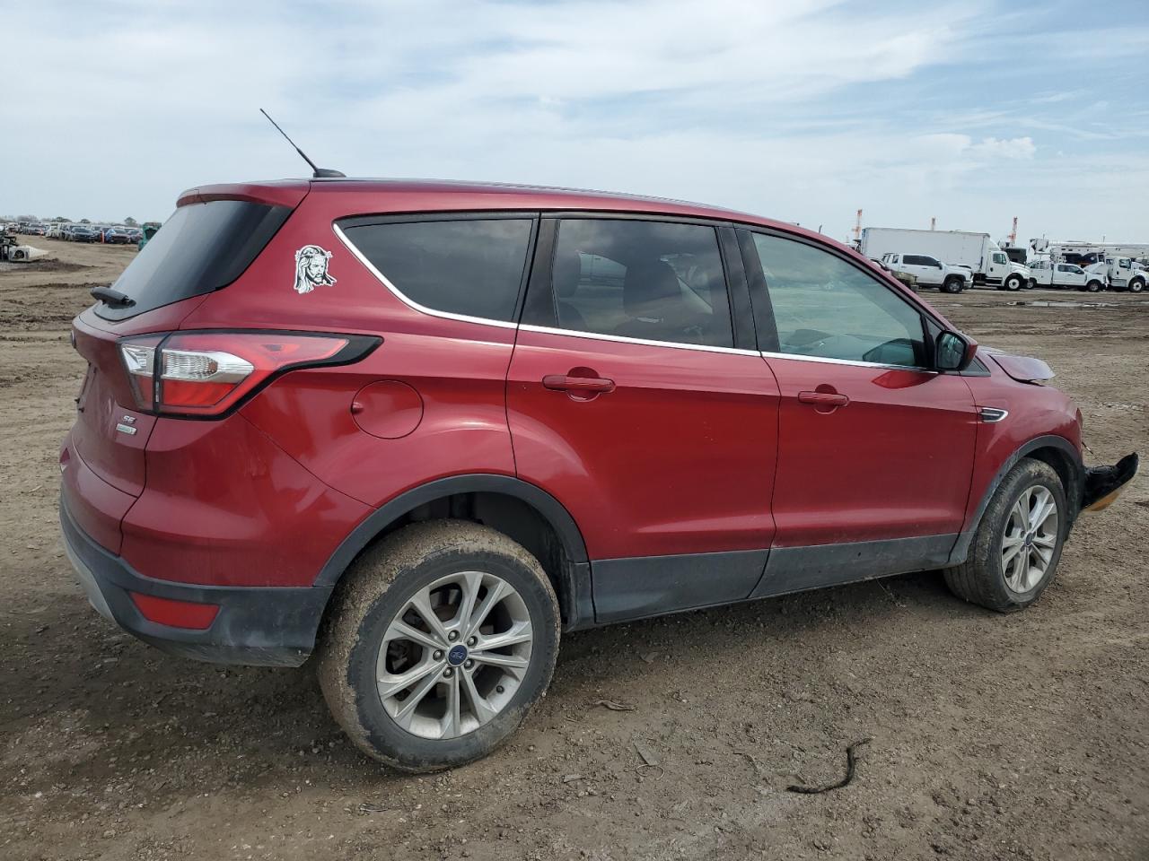 2017 Ford Escape VIN 1FMCU0GD3HUE15677 Copart auction photo, front end / minor dent/scratches damage thumbnail 3