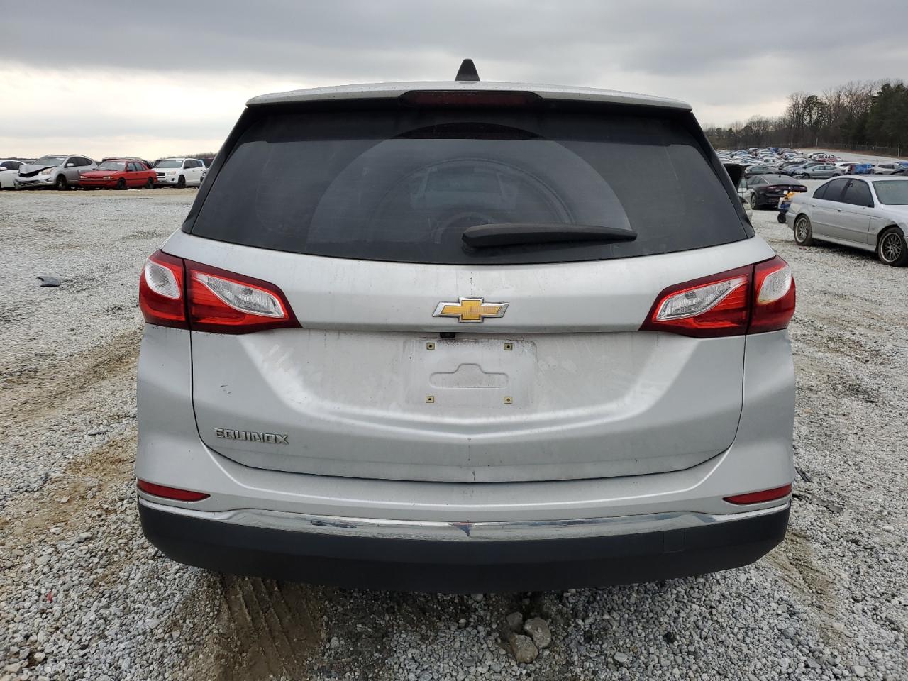 2018 Chevrolet Equinox VIN 2GNAXHEV0J6214814 Copart auction photo, front end / minor dent/scratches damage thumbnail 6