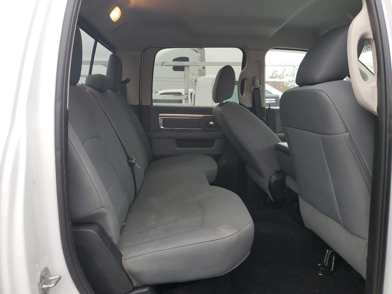 2017 RAM 3500 VIN 3C63RRHL4HG751624 Copart auction photo, front end damage thumbnail 11