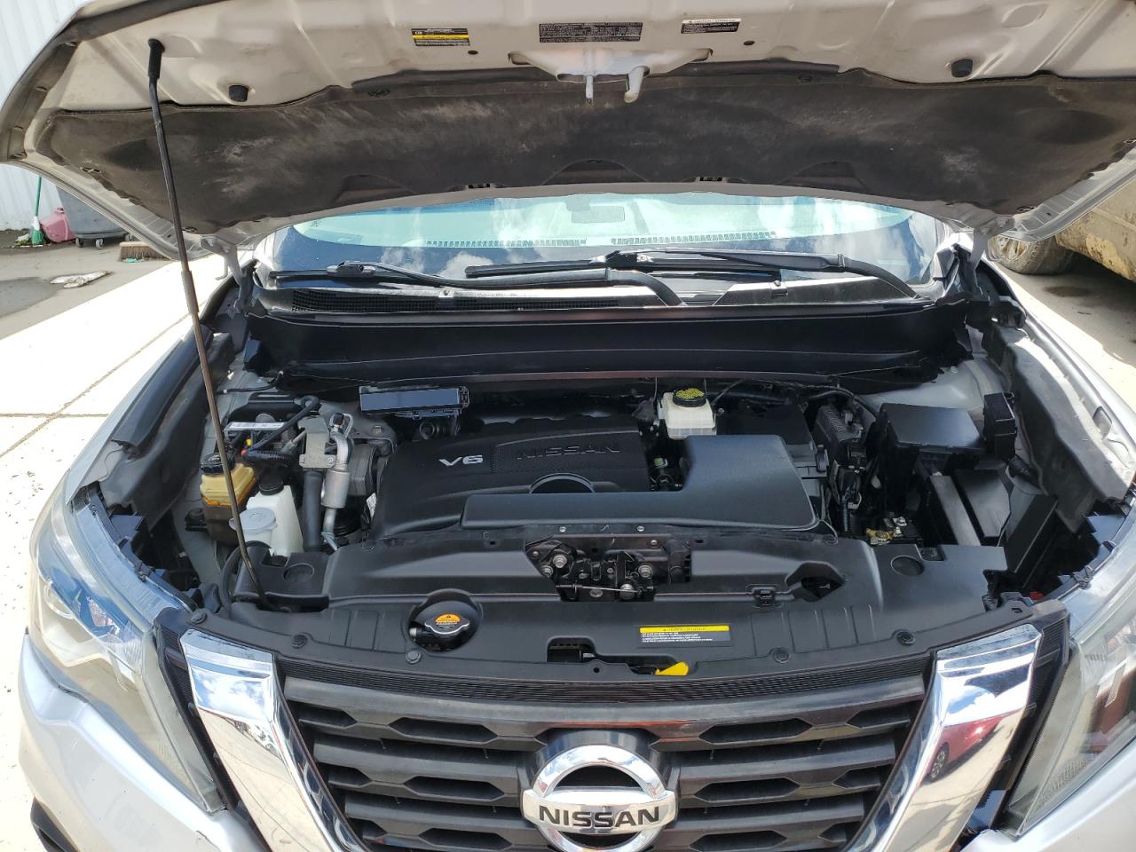 2017 Nissan Pathfinder VIN 5N1DR2MN3HC673556 Copart auction photo, front end / side damage thumbnail 12