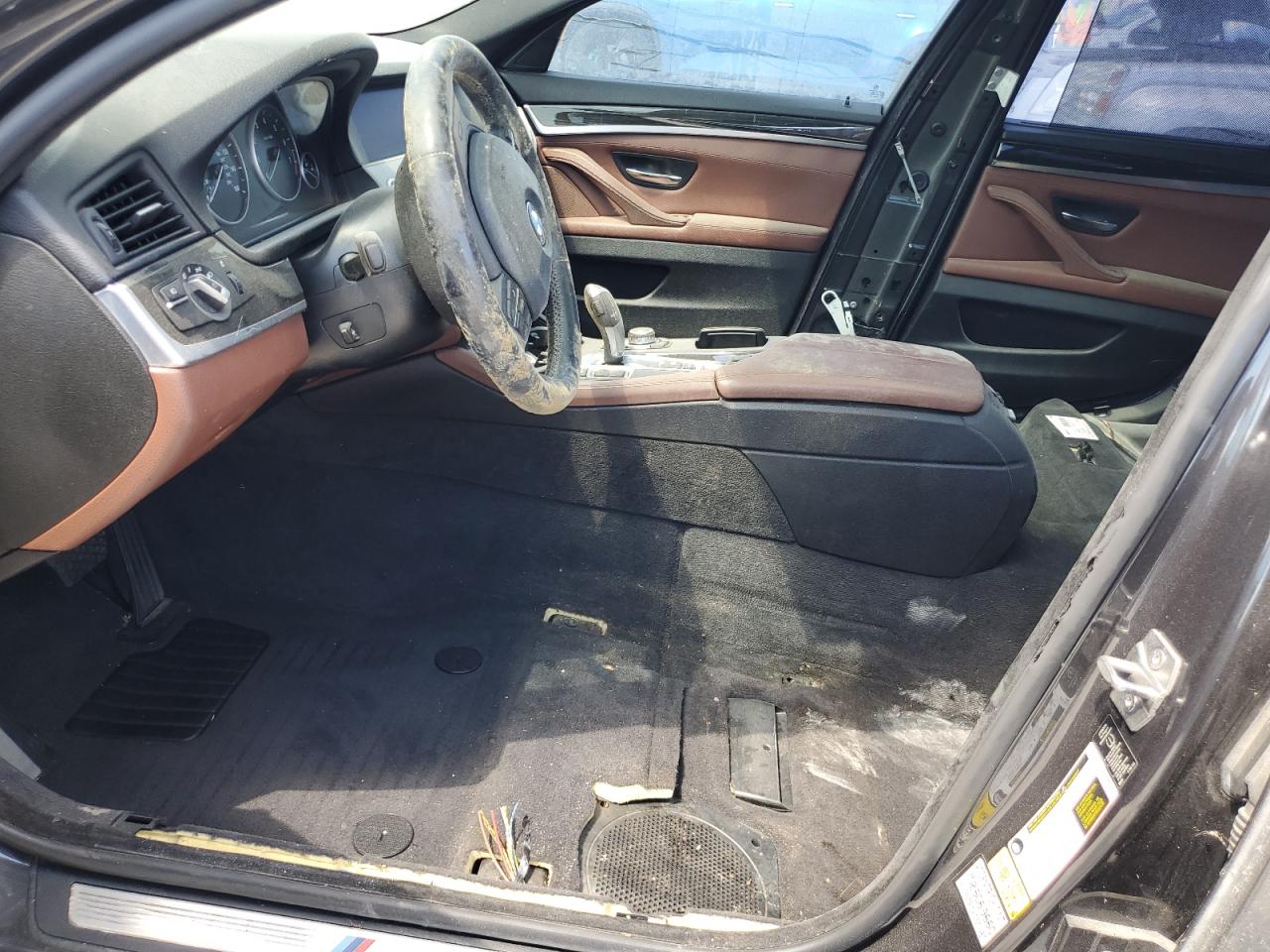 2013 BMW 5er VIN WBAFR7C53DC819974 Copart auction photo, vandalism / stripped damage thumbnail 7