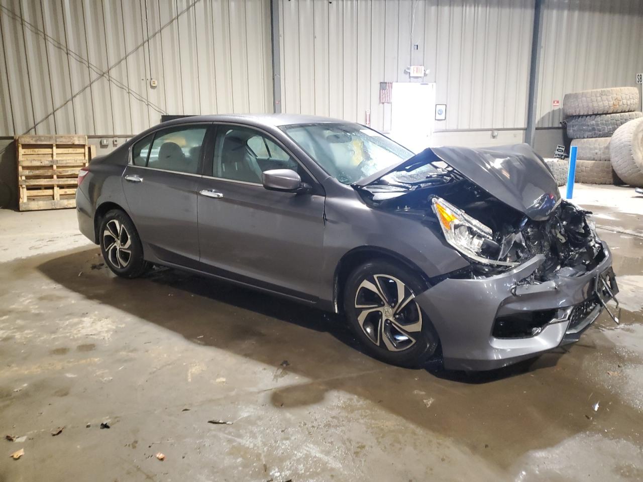 2017 Honda Accord VIN 1HGCR2F3XHA197010 Copart auction photo, front end damage thumbnail 4