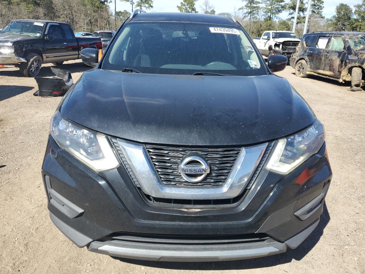 2017 Nissan Rogue VIN JN8AT2MT0HW386895 Copart auction photo, rear end / minor dent/scratches damage thumbnail 5
