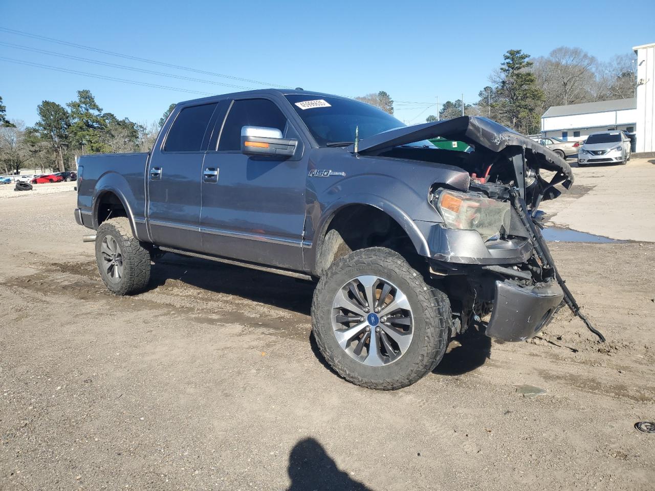 2013 Ford F-150 VIN 1FTFW1CF8DFB64243 Copart auction photo, front end damage thumbnail 4