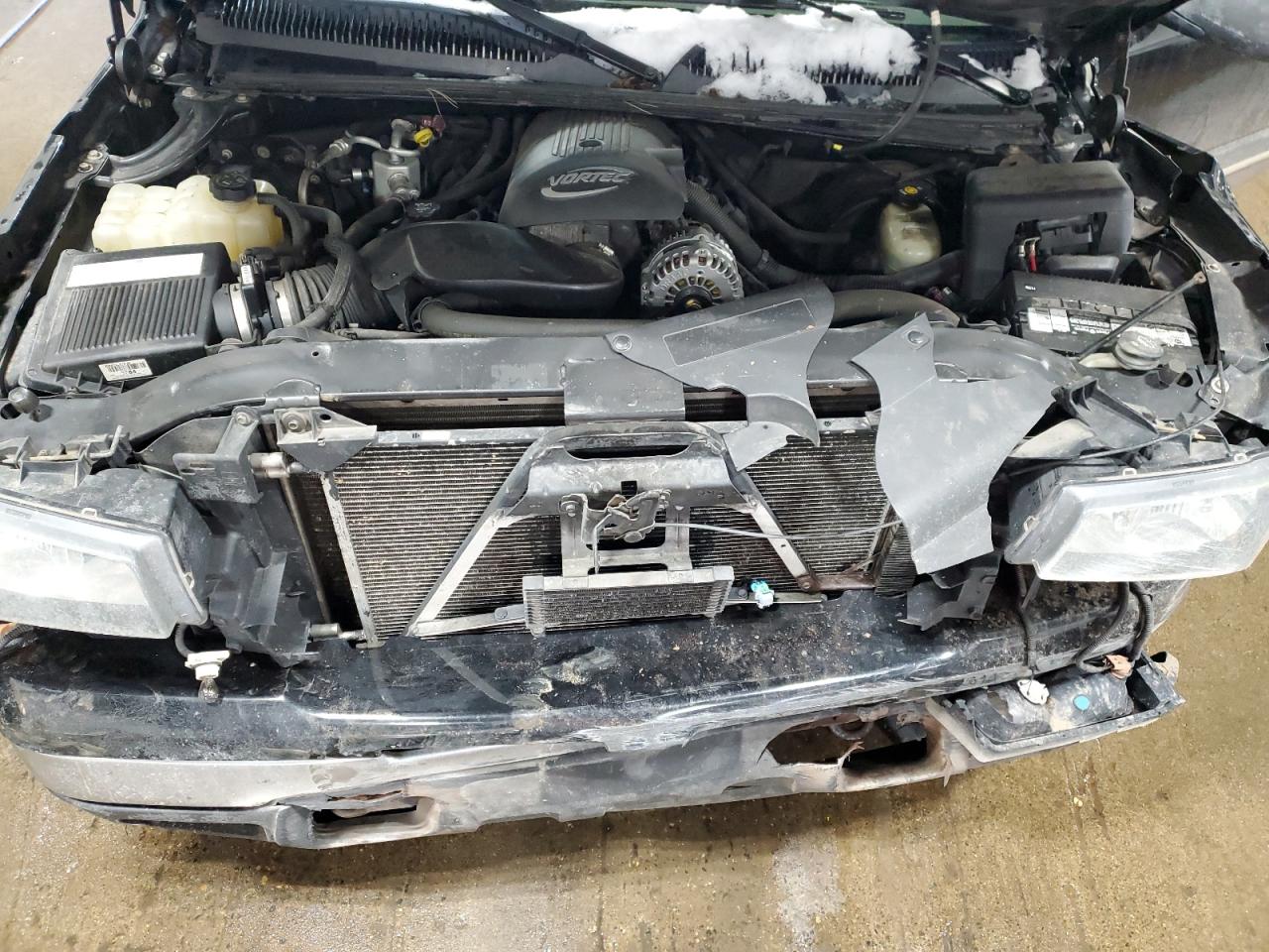 2006 Chevrolet Silverado VIN 2GCEK19B361320100 Copart auction photo, front end / side damage thumbnail 11