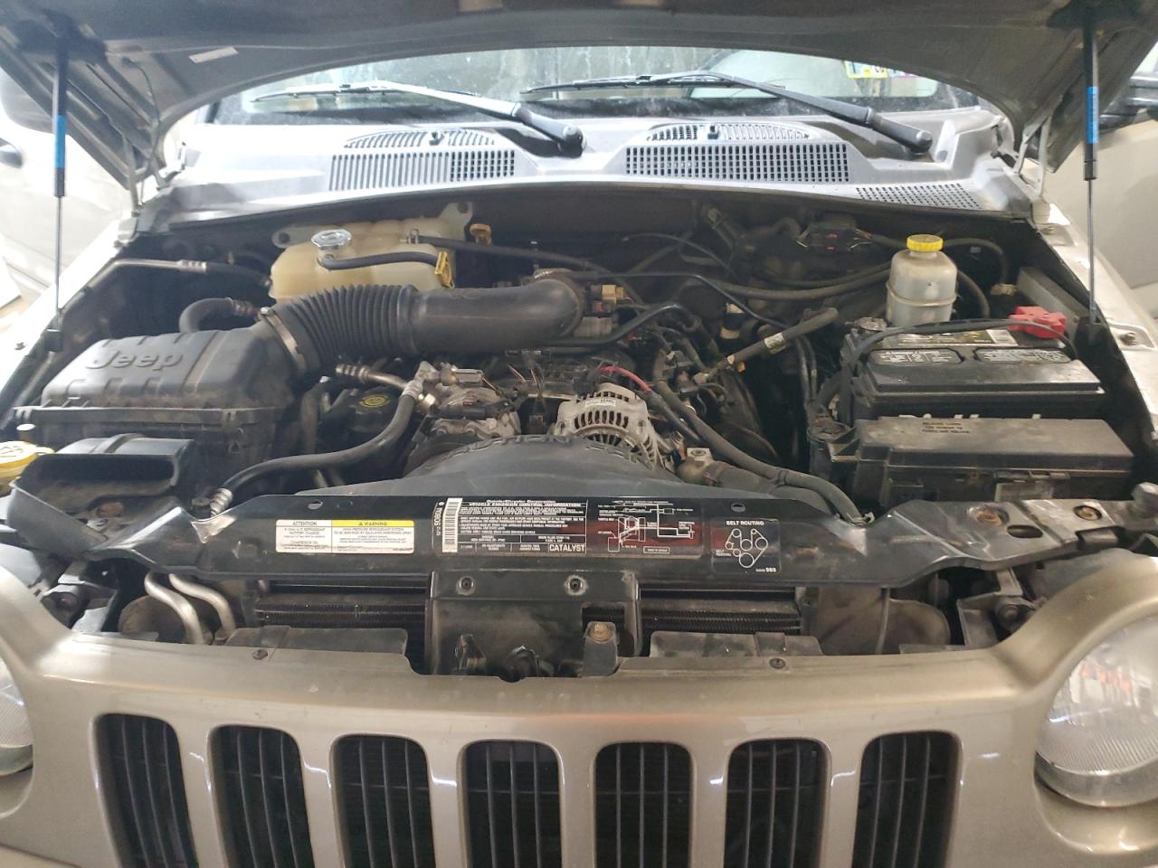 2004 Jeep Liberty (North America) VIN 1J4GL58KX4W152213 Copart auction photo, side damage thumbnail 12