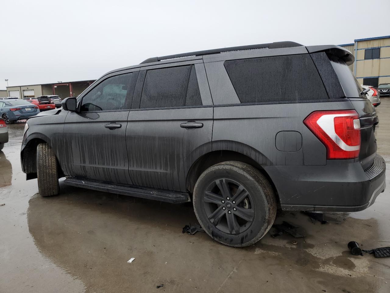 2020 Ford Expedition VIN 1FMJU1HT6LEA86169 Copart auction photo, front end / side damage thumbnail 2