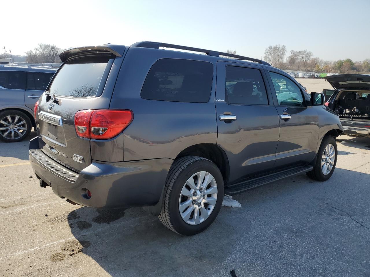 2012 Toyota Sequoia VIN 5TDDY5G17CS067282 Copart auction photo, front end damage thumbnail 3