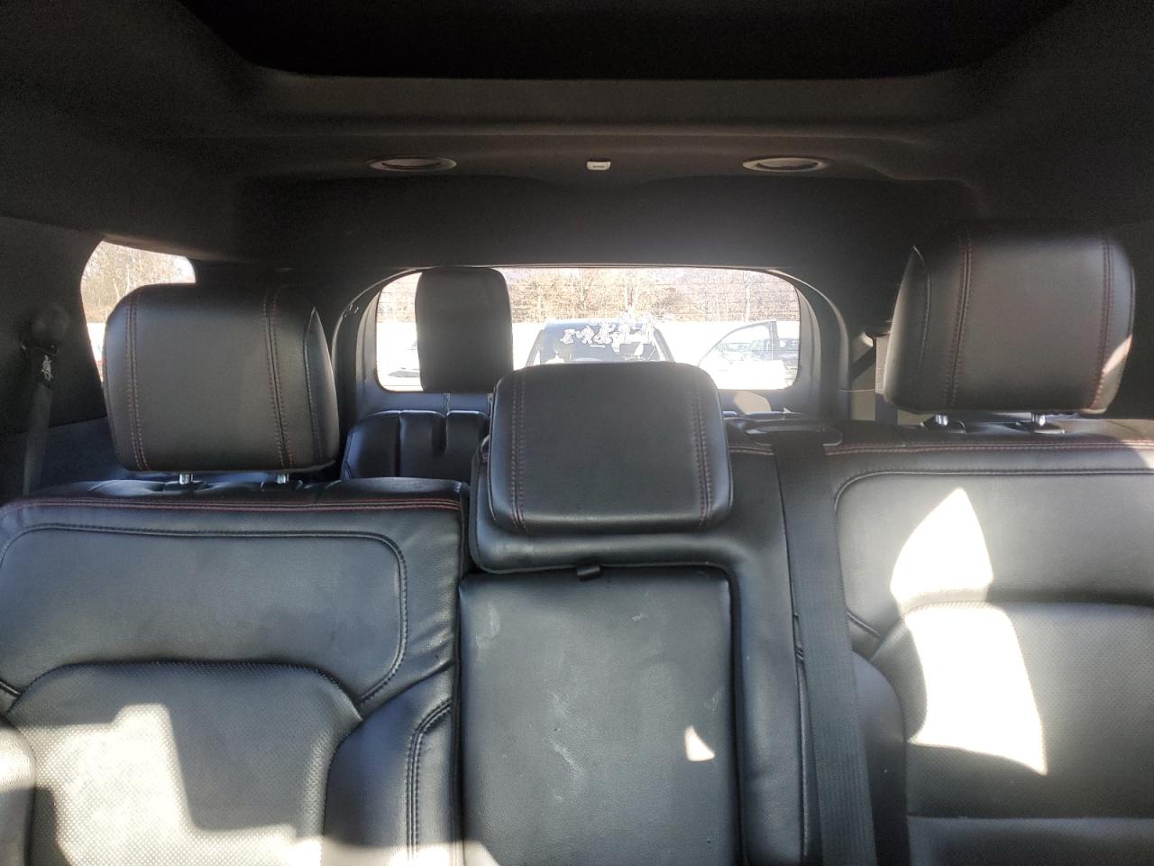 2018 Ford Explorer VIN 1FM5K8GT2JGC11056 Copart auction photo, side / rear end damage thumbnail 10