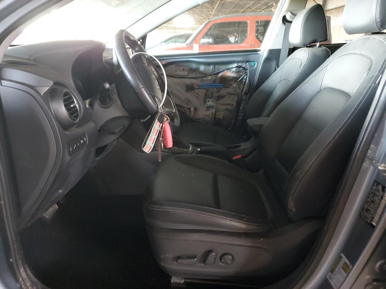 2018 Hyundai Kona VIN KM8K5CA50JU117671 Copart auction photo, front end / side damage thumbnail 7
