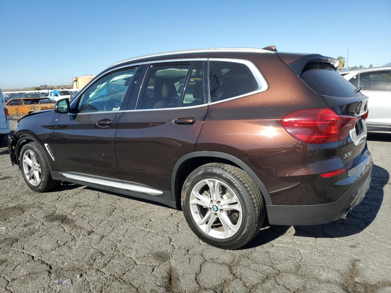 2019 BMW X3 VIN 5UXTR7C54KLR48775 Copart auction photo, front end damage thumbnail 2